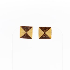 Aretes de madera cuadrados